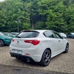 Alfa Romeo Giulietta 2.0 JTDM Sprint Carbon BOSE-Sound Sitz - Bild 3