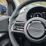 Fiat 500e Icon Panorama-Dach Voll-LED CarPlay Navi - Bild 19